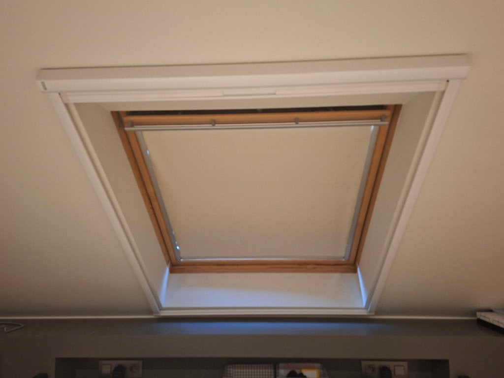 Velux verduisteringsgordijn, Ophalen, Zo goed als nieuw, Beige, Voor Veluxraam type GGUS06