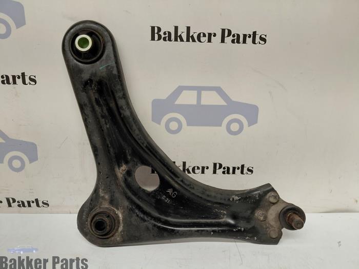 Bras de suspension avant gauche d'un Peugeot 208, Autos : Pièces & Accessoires, -, -, 3 mois de garantie, Utilisé