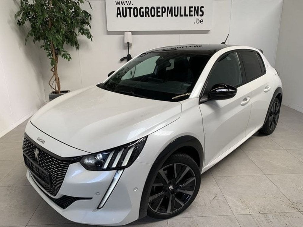 Peugeot 208 S&S GT EAT8 + Panorama dak, Auto's, Automaat, https://public.car-pass.be/vhr/b5ecfdf9-7ba8-4213-a426-1e4a2eff603a
