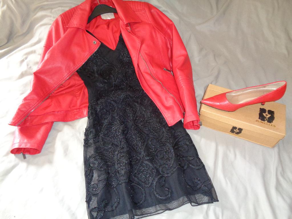 Maat M/L, Kleding | Dames, Gelegenheidskleding, Ophalen of Verzenden, Gedragen, Maat 38/40 (M), Overige kleuren