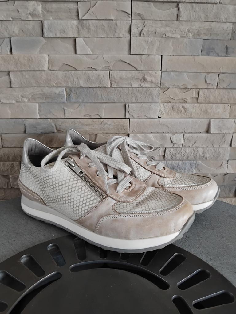Prachtige Remonte Sneakers met Slangenprint & Rits (Maat 37), Ophalen of Verzenden, Beige, Sneakers