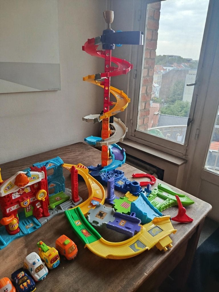 3 Tut Tut Bolide VTech-circuits en 6 kleine auto's, Ophalen, Zo goed als nieuw, 4 tot 6 jaar