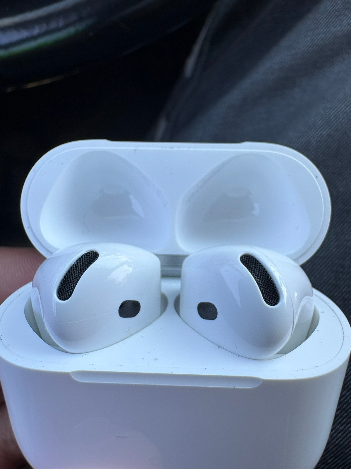 Apple AirPods (4th generation), Blanc, Bluetooth, Intra-auriculaire, Enlèvement
