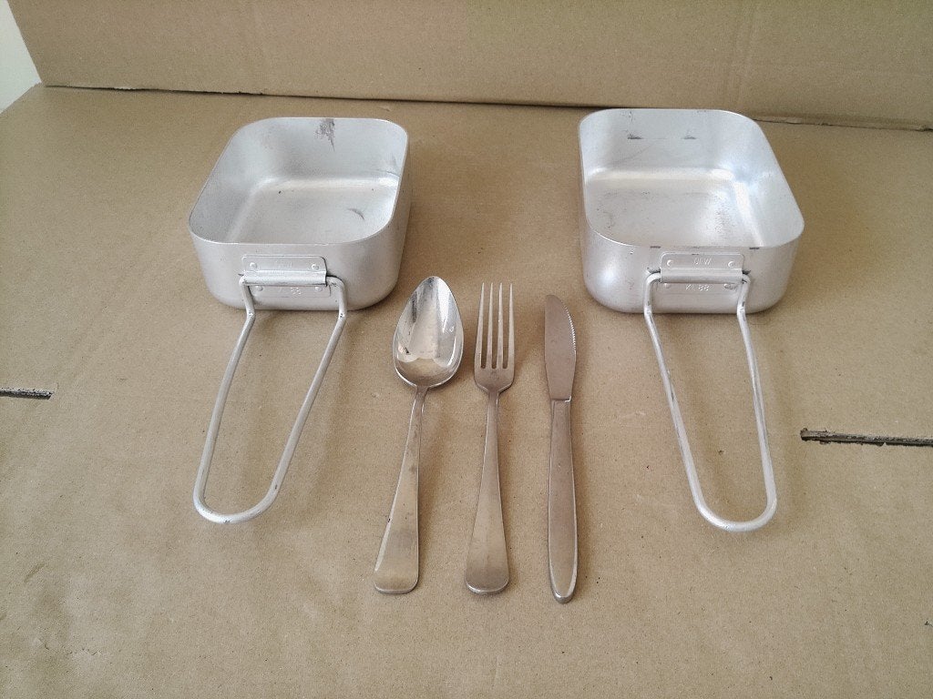Curiosa vintage etensblikken leger Landmacht met bestek PSU, Ophalen of Verzenden