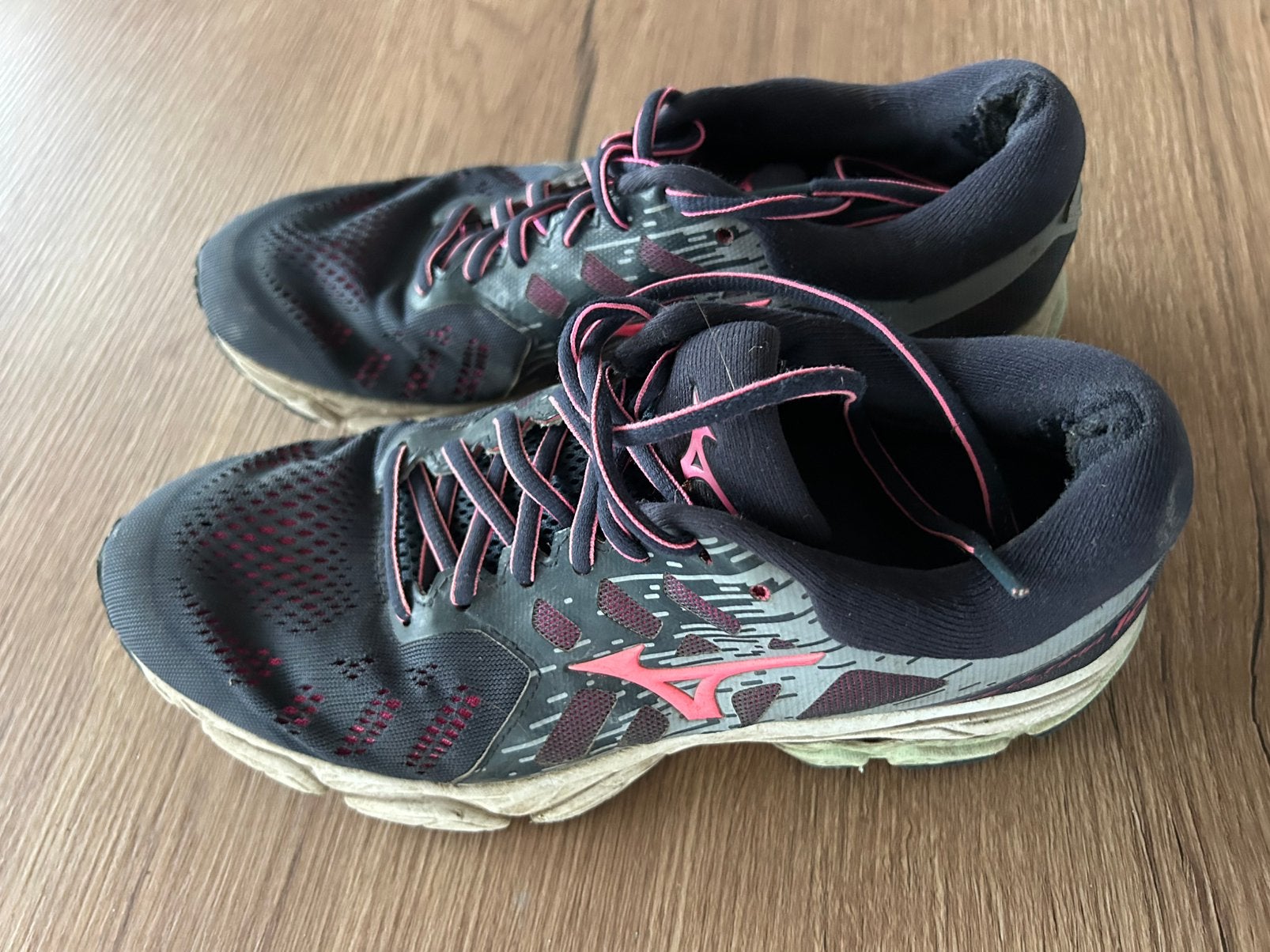 Mizuno maat 38,5, Enlèvement, Utilisé