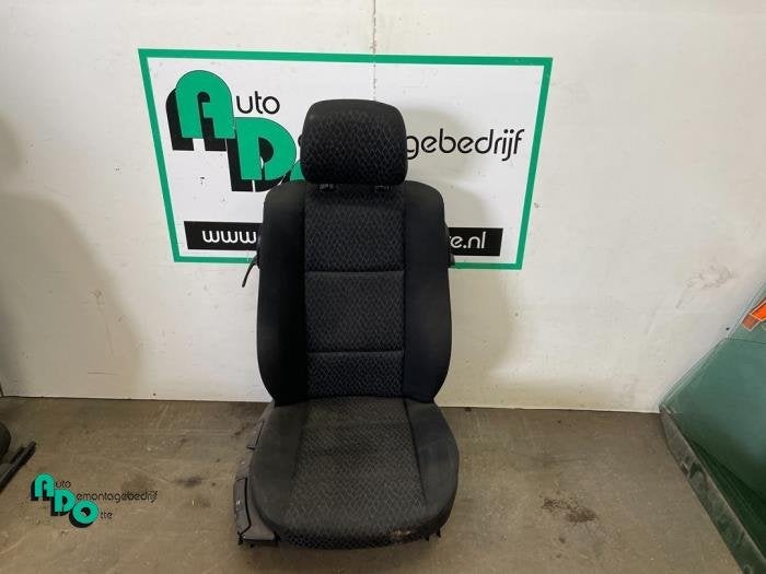 Siège droit d'un BMW 3-Serie (3-Serie 98-), Autos : Pièces & Accessoires, Habitacle & Garnissage, -, 3 mois de garantie, Utilisé