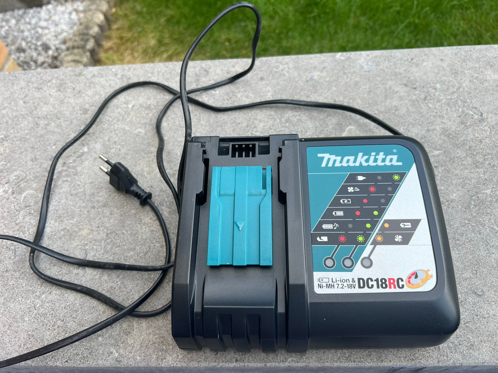 Chargeur rapide Makita DC18RC – 7,2 à 18V, Enlèvement ou Envoi, Comme neuf