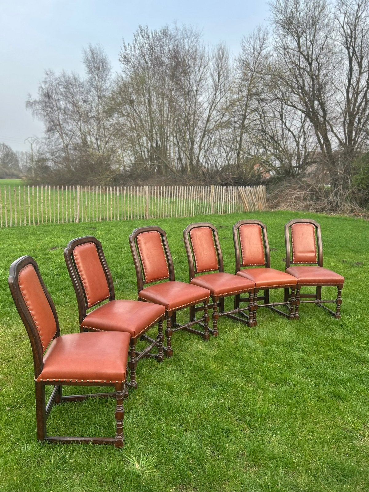 Set Antieke stoelen, Ophalen