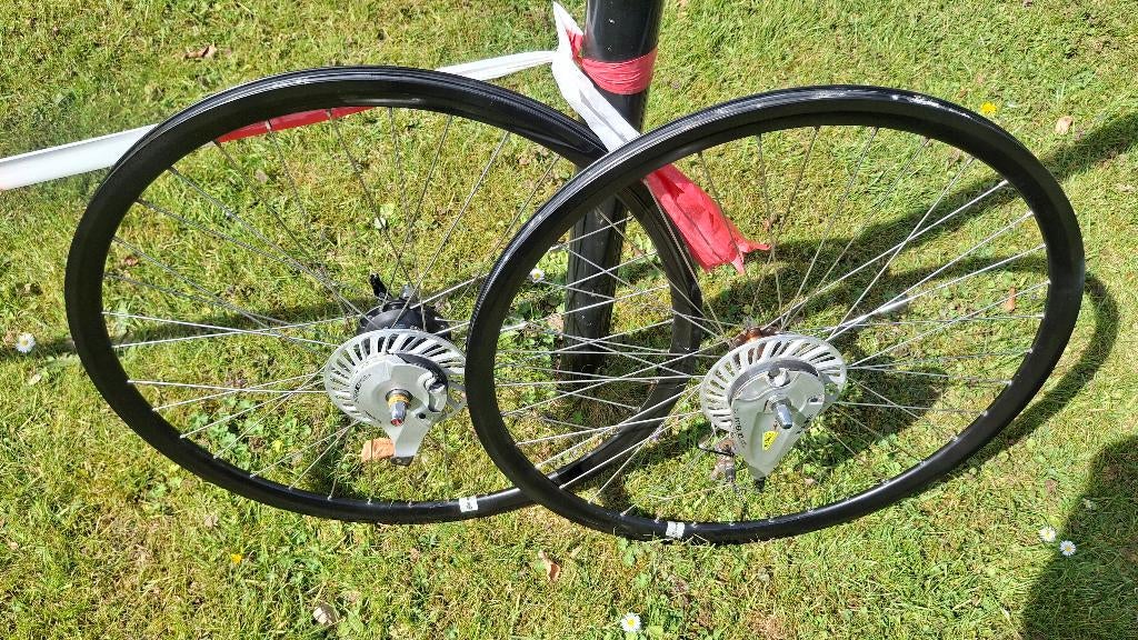 Zeer goede 28” wielset SHIMANO NEXUS 7 achterwiel + voorwiel, Zeer goede 28” wielset SHIMANO NEXUS 7 achterwiel + voorwiel, Comme neuf