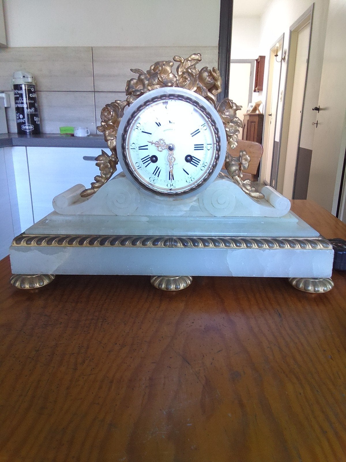 très belle horloge de cheminée en Marbre L 45 cm H 35 cm, Enlèvement ou Envoi
