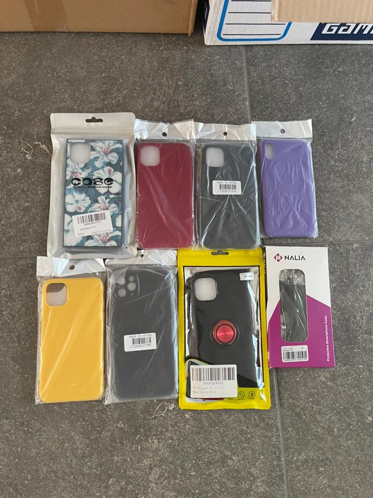 Partij nieuwe telefoon -en tablethoesjes, Ophalen, Nieuw