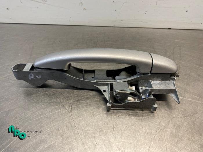 Portiergreep 4Deurs rechts-voor van een Peugeot 208 (208 12-, Gebruikt, -, -, Ophalen of Verzenden