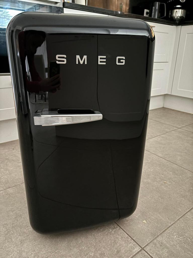 Smeg mini ijskast te koop, Ophalen, Zo goed als nieuw