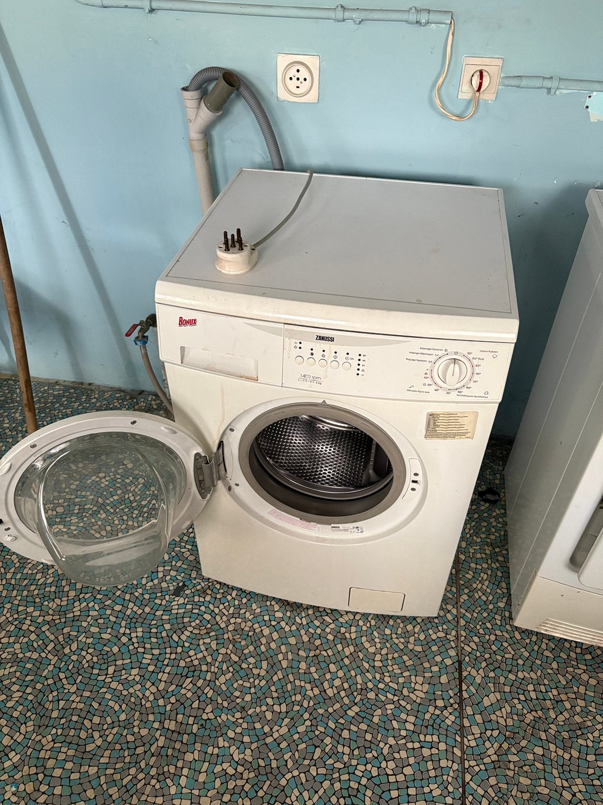 Wasmachine en droogkast, Ophalen, Gebruikt, Handwasprogramma, Voorlader