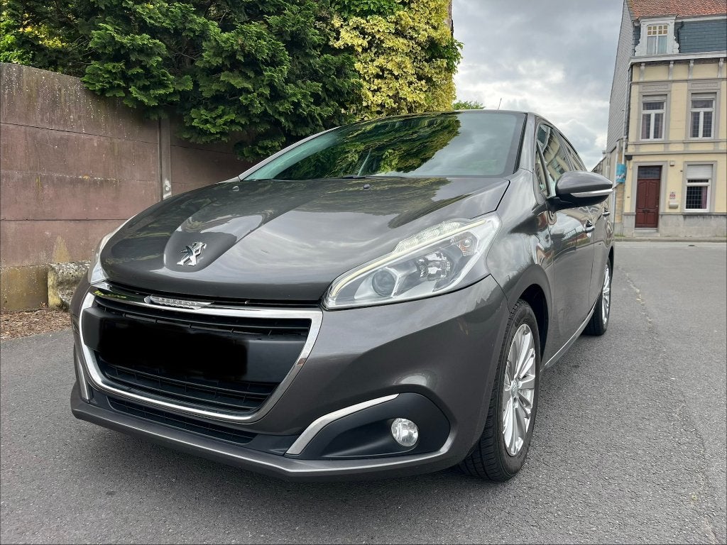 PEUGEOT 208 1.2 BENZINE EURO 6 VAN 2018, Voorwielaandrijving, Testrit aan huis, Stof, Euro 6