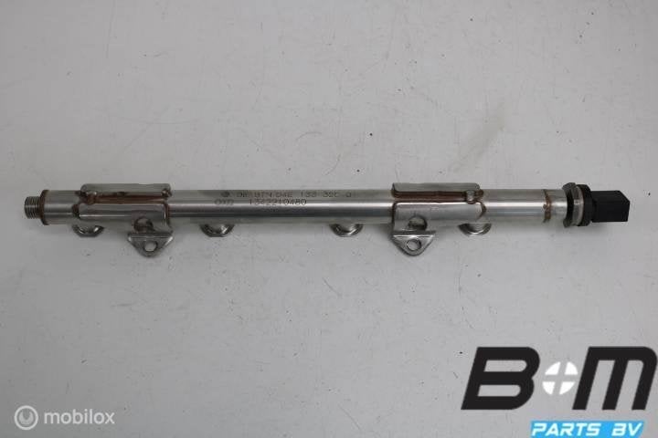 Brandstofrail VW Golf 7 04E133320D, Autos : Pièces & Accessoires, Systèmes à carburant, Utilisé