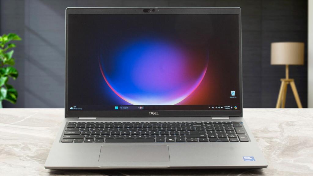 Dell Latitude 5550 ultra 7 32Gb 1Tb Windows 11 Office 2024, Computers en Software, Windows Laptops, Zo goed als nieuw, 15 inch