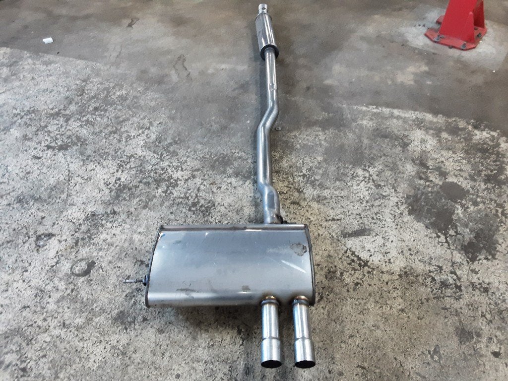 UITLAAT COMPLEET Mini Mini (F56) (18308603282), Auto-onderdelen, Gebruikt, Mini