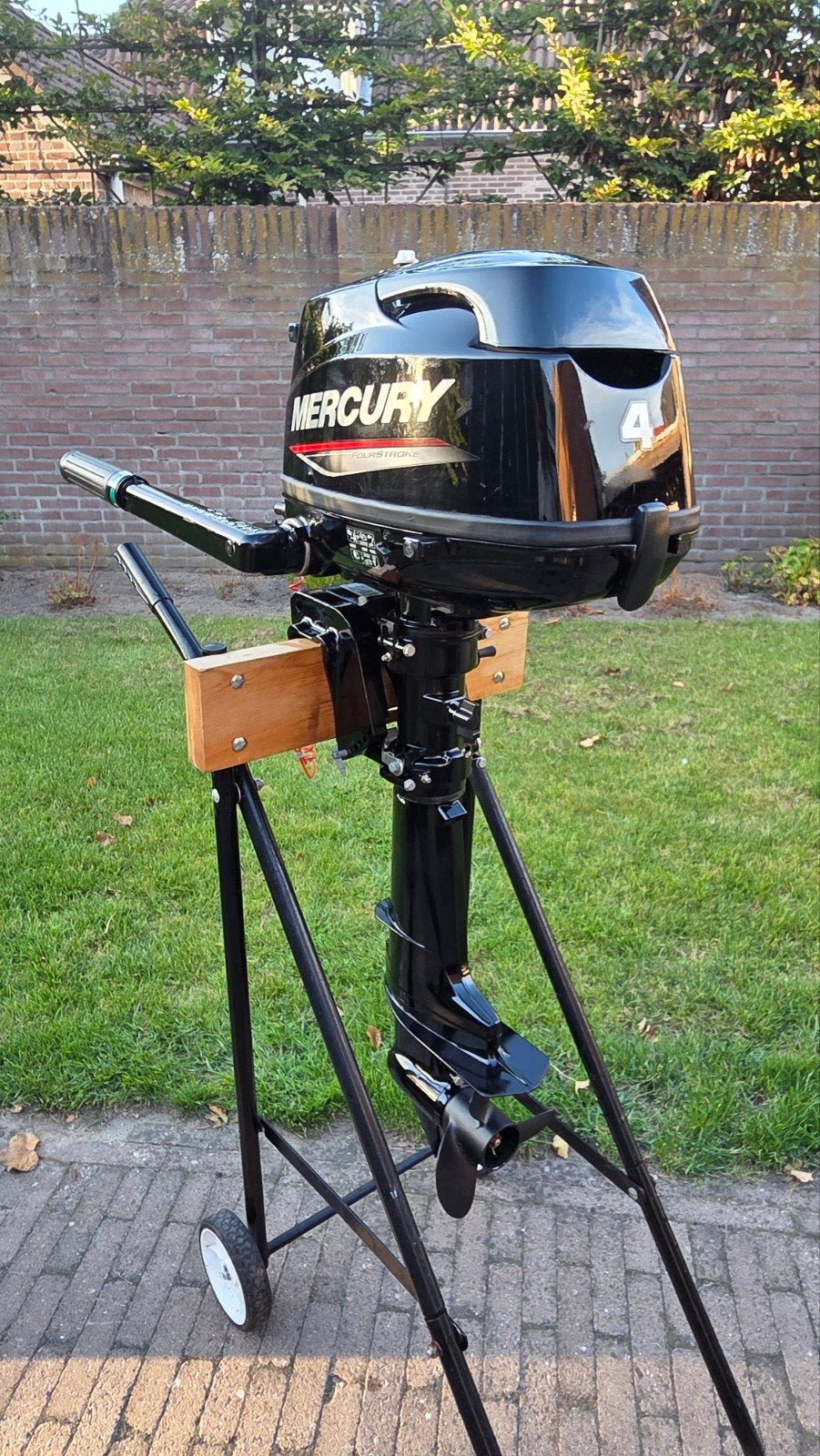 Buitenboordmotor Mercury 4PK 4-Takt kortstaart 2021, Ophalen, Minder dan 5 pk, Viertaktmotor, Zo goed als nieuw