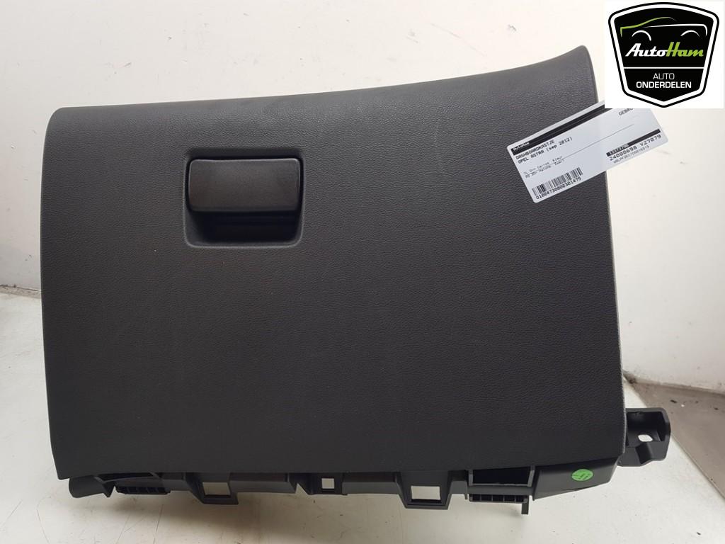 DASHBOARDKASTJE Opel Astra J GTC (PD2 / PF2), Auto-onderdelen, Dashboard en Schakelaars, Opel, Gebruikt