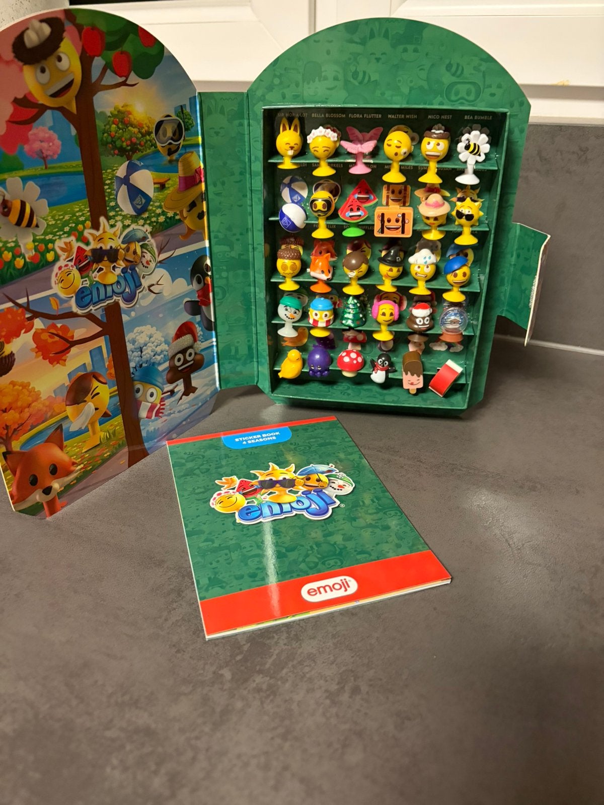 Aldi emoji compleet, Hobby & Loisirs créatifs, Enlèvement, Neuf