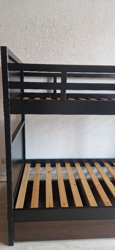 Stapelbed Ikea Mydal zwart | hout | incl lattenbodem, Enfants & Bébés, Chambre d'enfant | Lits superposés & Lits mezzanines, Comme neuf