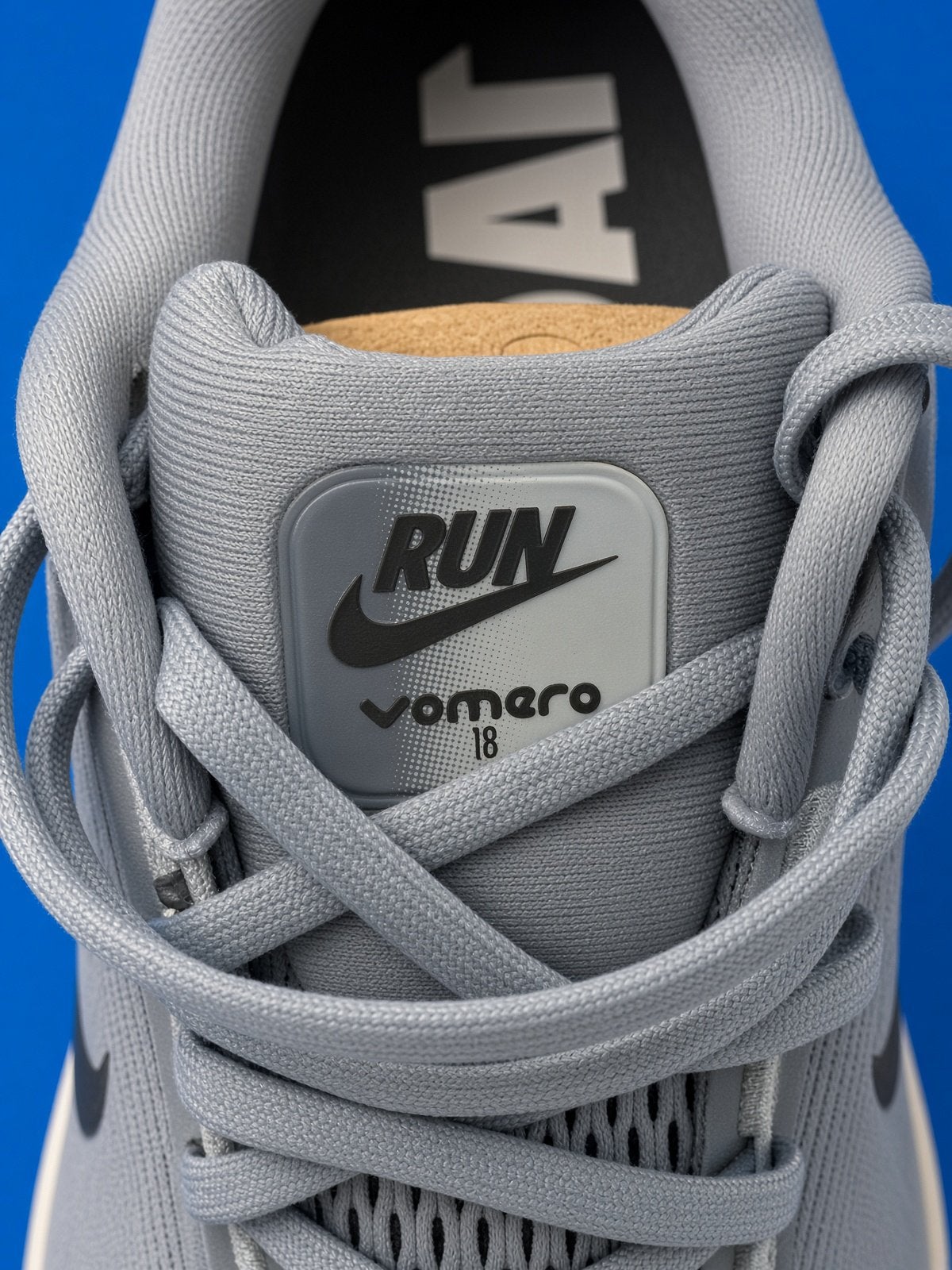 Nike Vomero 18 Ashen Slate/Diffused Blue nieuw voor mannen !, Nieuw, Ophalen of Verzenden, Hardlopen, Hardloopschoenen