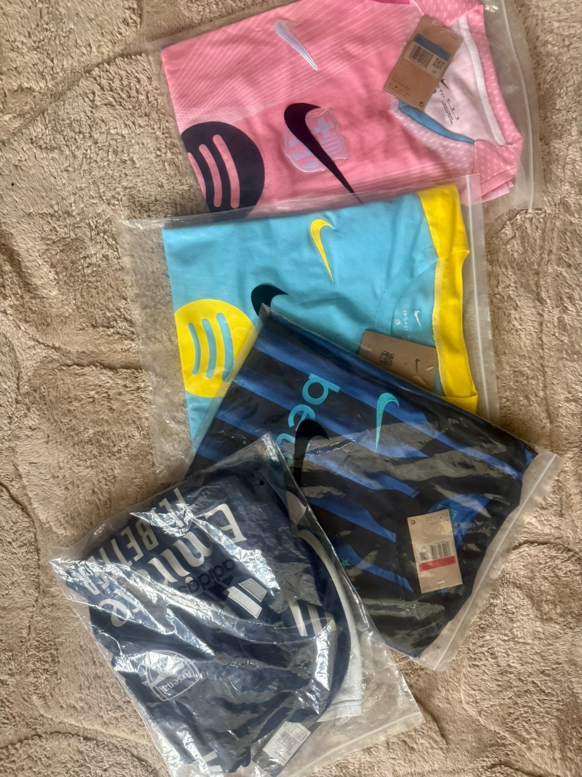 Maillots de football à vendre ! ! !, Taille M, Enlèvement ou Envoi, Neuf, Maillot