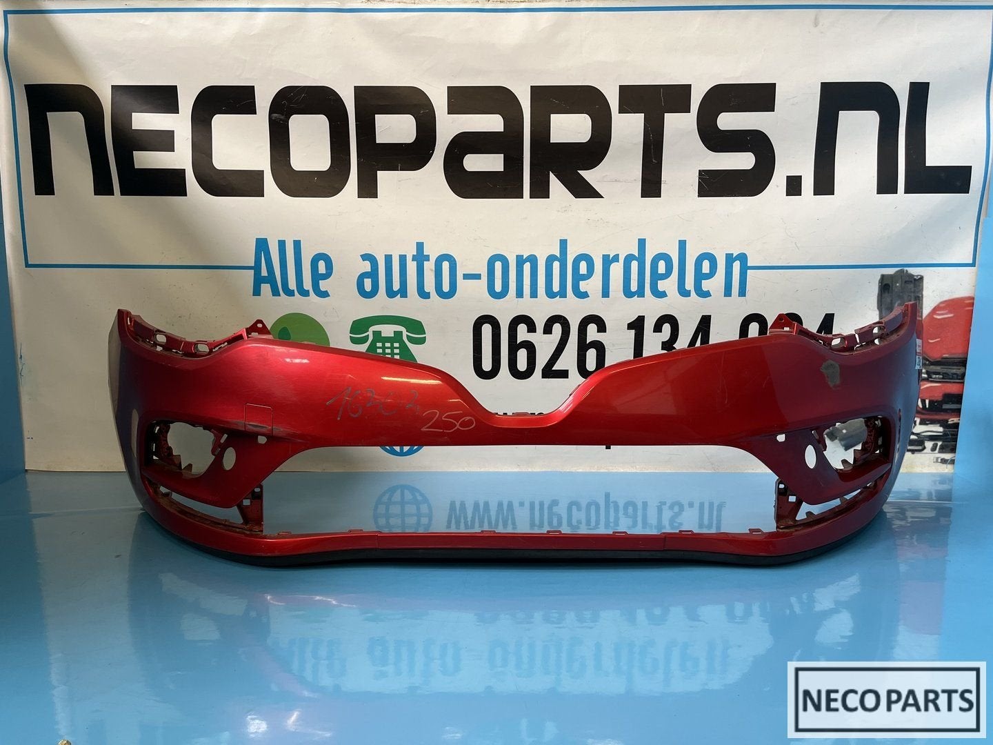 RENAULT CLIO 4 VOORBUMPER BUMPER ORIGINEEL, Renault, -, Utilisé, -
