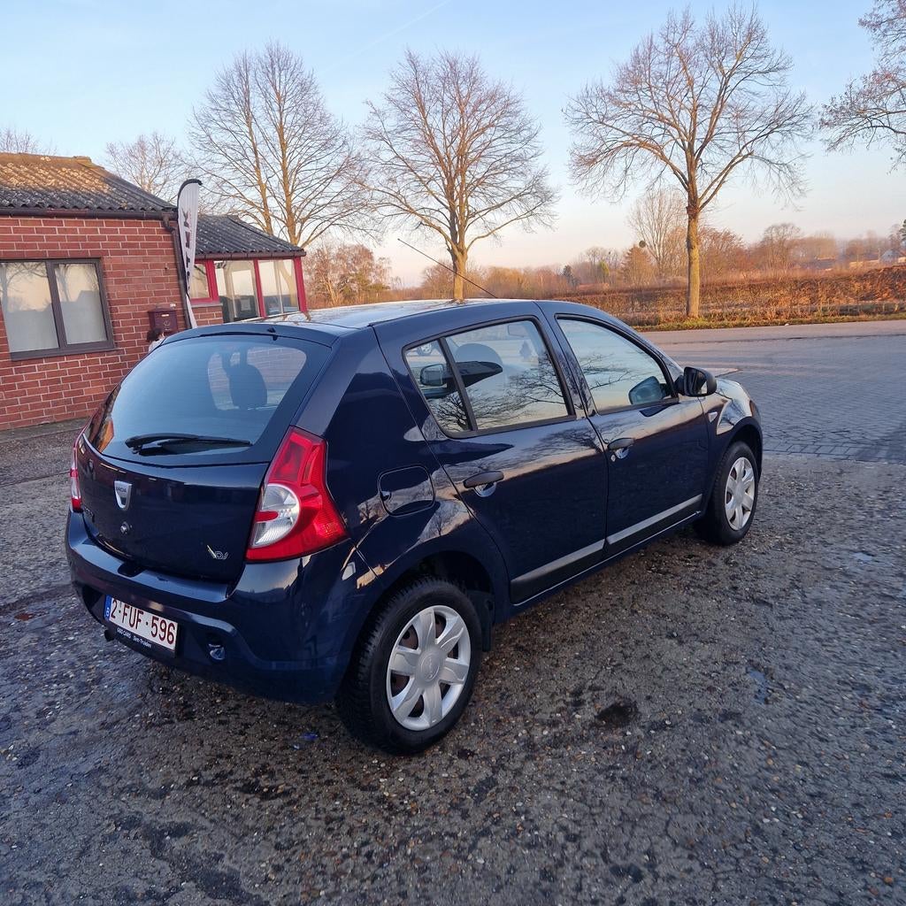 Dacia sandero benzine 1.2 bj  2010 Airco, Particulier, Te koop
