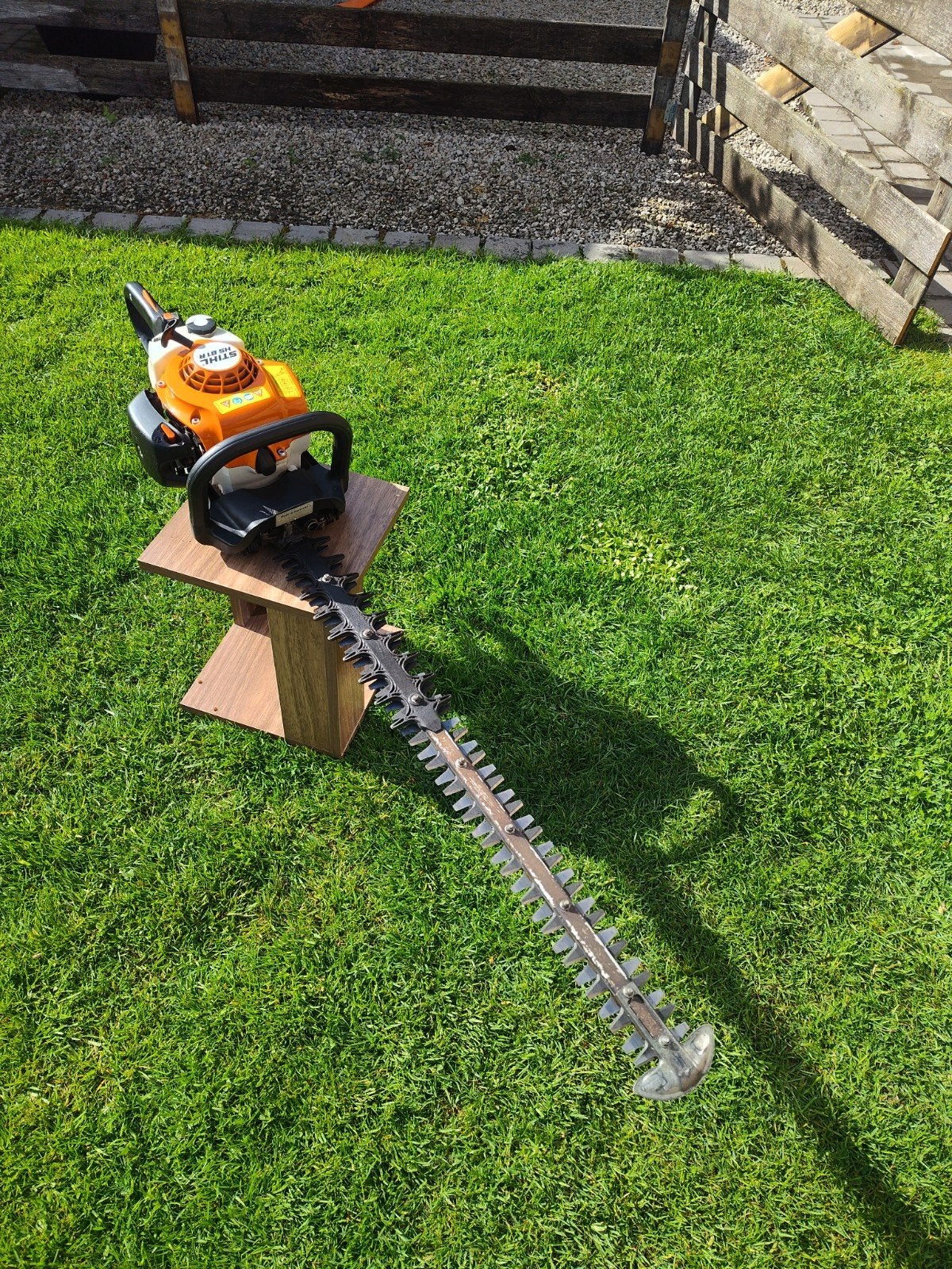 Heggenschaar 81 R in zeer goeie staat., Ophalen, Gebruikt, Benzine, Stihl
