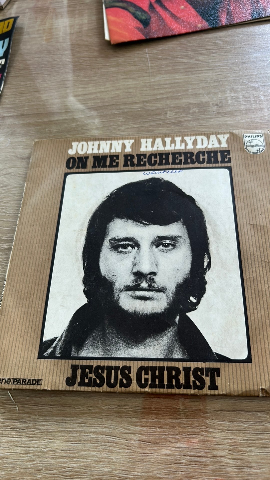 Jhonny Hallyday vinyle 45T on  me cherche, CD & DVD, Vinyles Singles, Enlèvement ou Envoi, Autres formats, Single, Utilisé