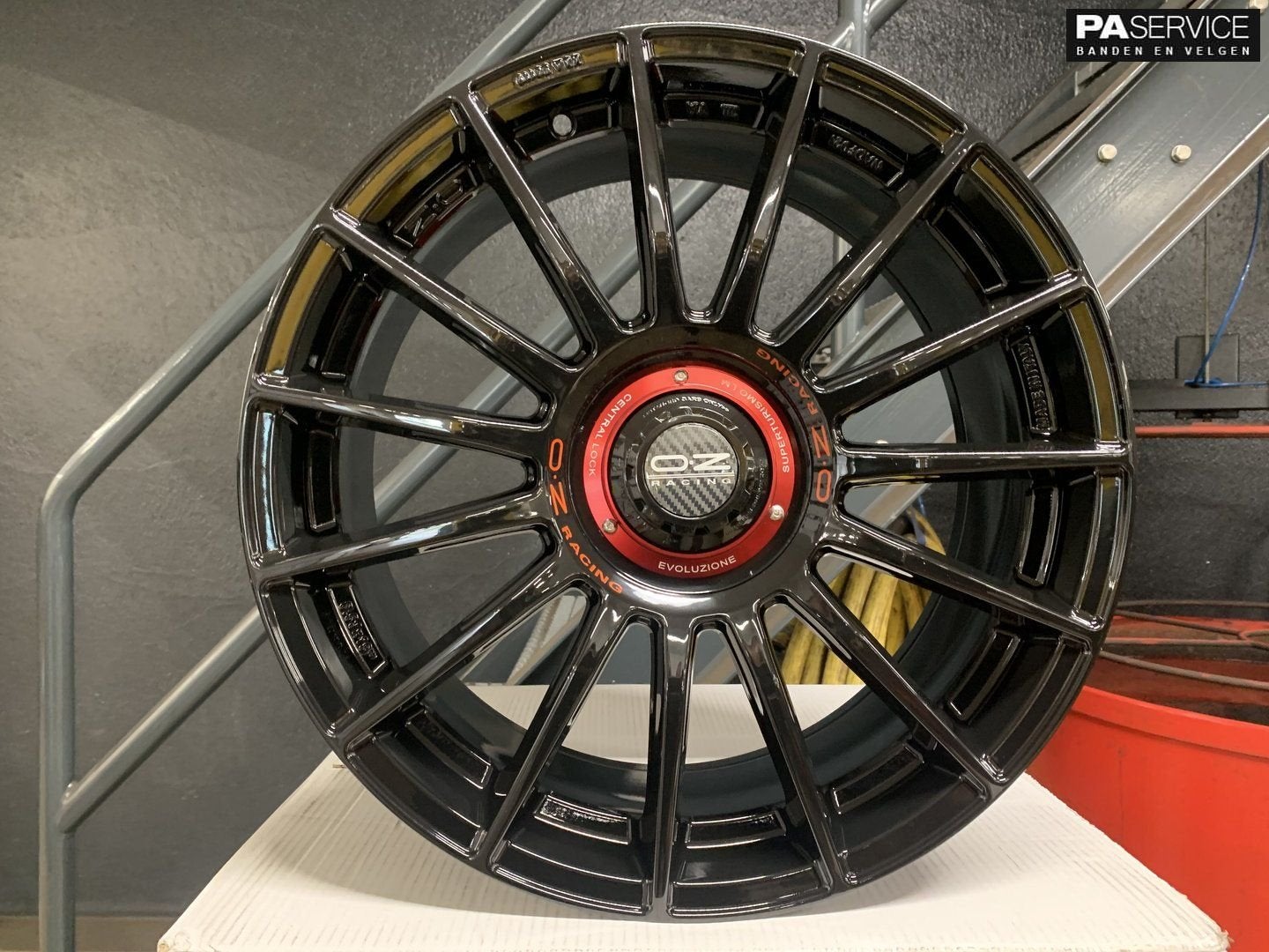 Nwe 19 inch OZ Superturismo Evoluzione Mini F60 JCW velgen, Autos : Pièces & Accessoires, Pneus & Jantes, Neuf, -, 19 pouces, -