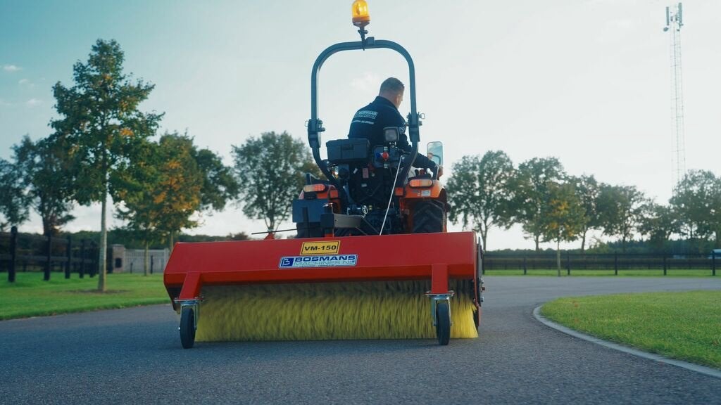 VM-150 veegmachine / veegborstel NIEUW voor minitractor