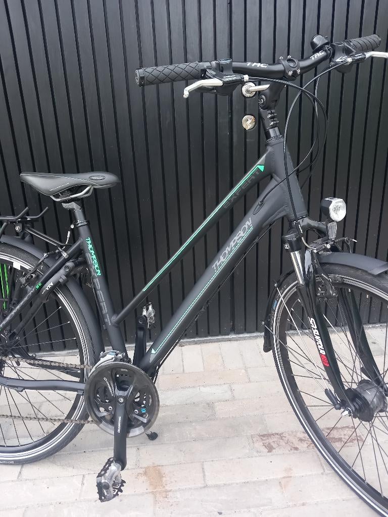 Thompson, als nieuw( 200 km max), Velgrem, Versnellingen, Zo goed als nieuw, 50 tot 53 cm