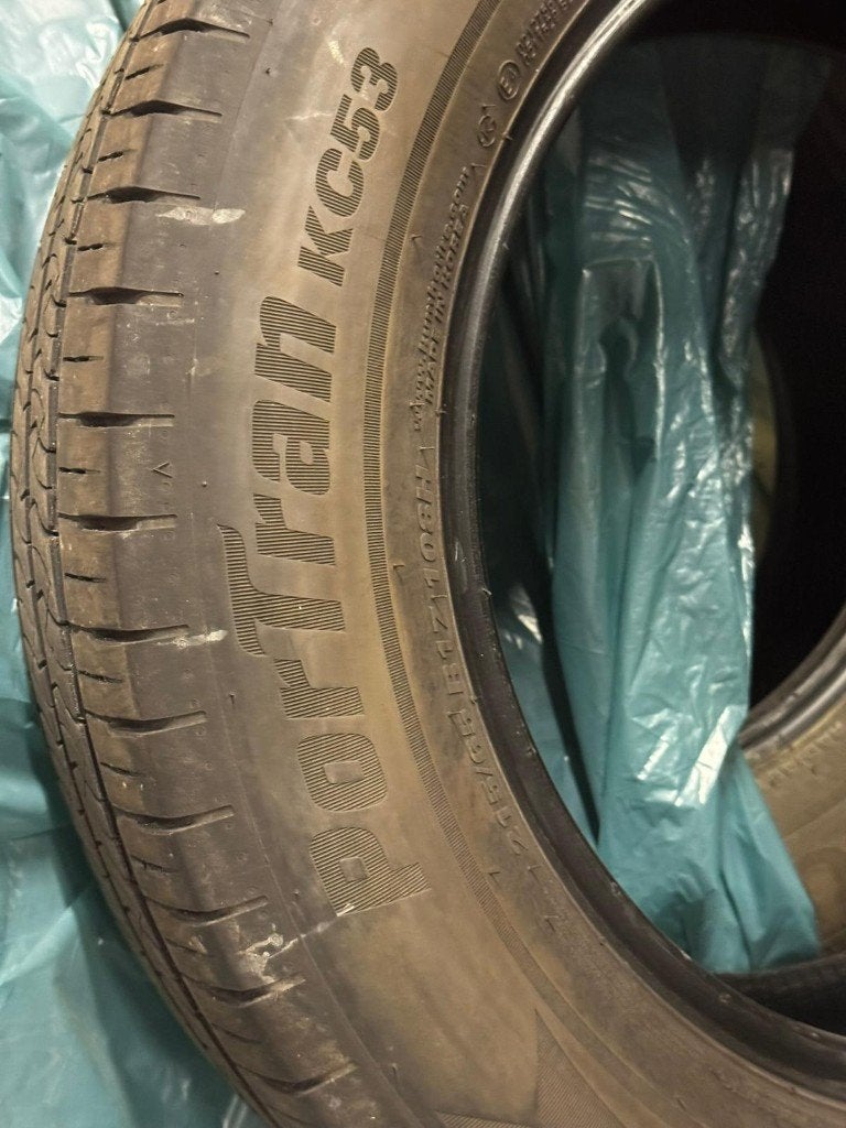 Banden 17', 215 mm, Pneus été, Véhicule utilitaire, Enlèvement
