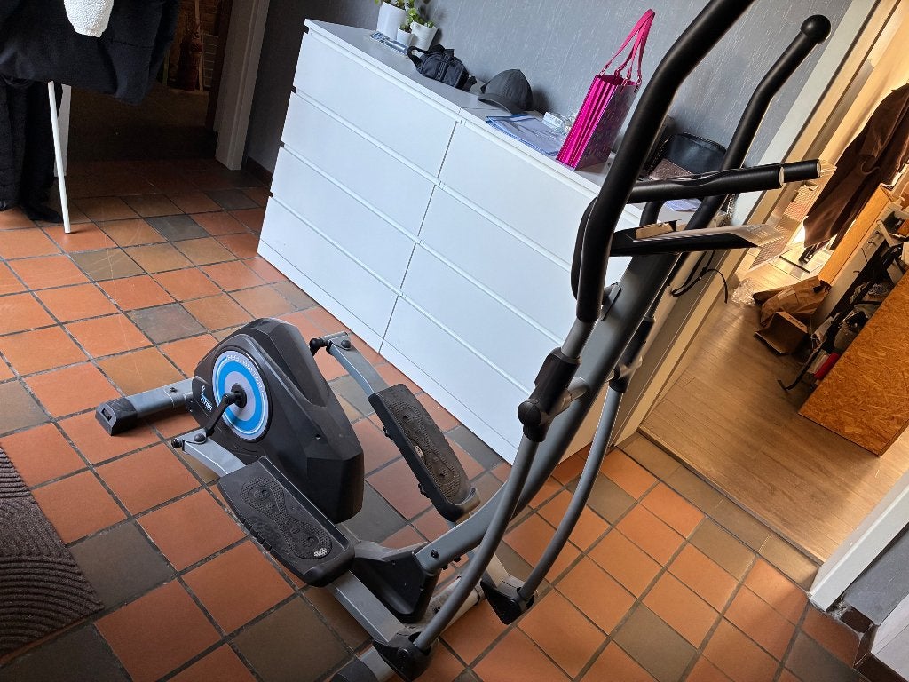Crosstrainer gratis af te halen, Ophalen, Zo goed als nieuw, Metaal, Crosstrainer