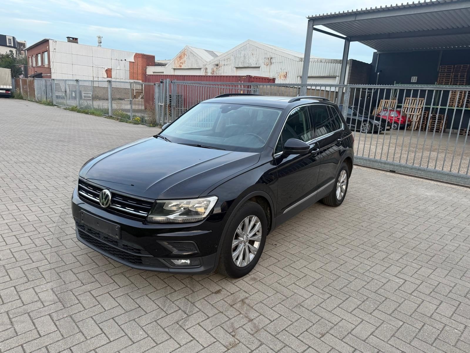 VOLKSWAGEN TIGUAN 2.0TDI AUTOMATIQUE 2018 190000KM AC NAVI E, Cuir, Achat, Noir, Interruption de démarrage