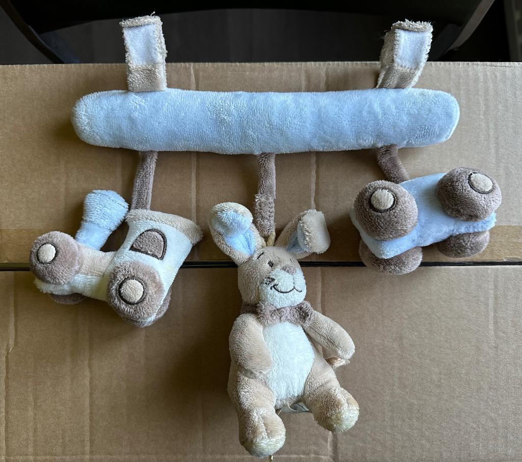 Noukie’s maxicosi hanger, Enfants & Bébés, Enlèvement ou Envoi, Comme neuf