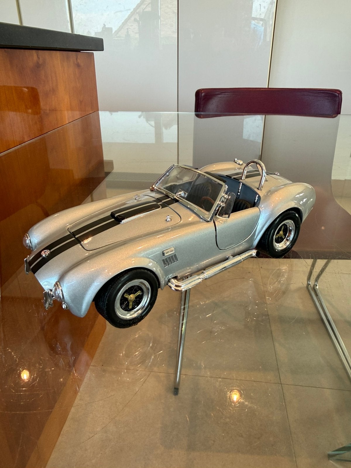 Shelby Cobra 427 S/C de 1964 à l'échelle 1/18, Enlèvement ou Envoi, Comme neuf