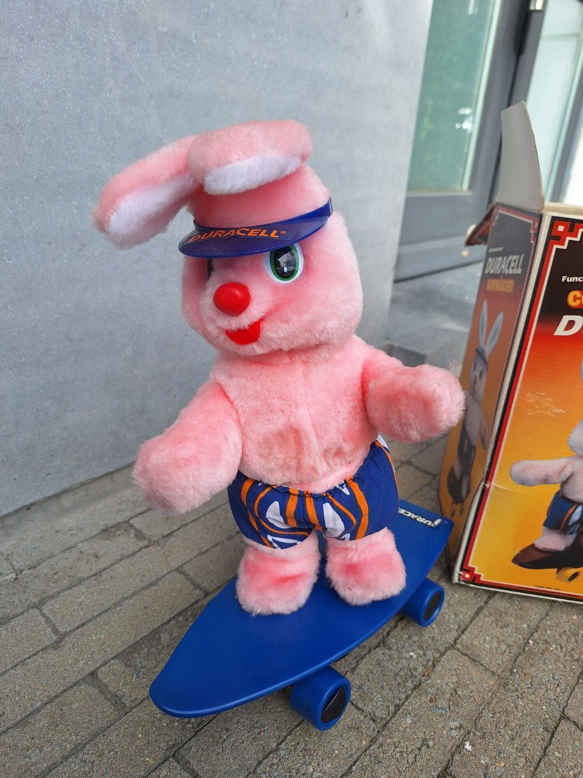 Duracell surf rabbit, Ophalen