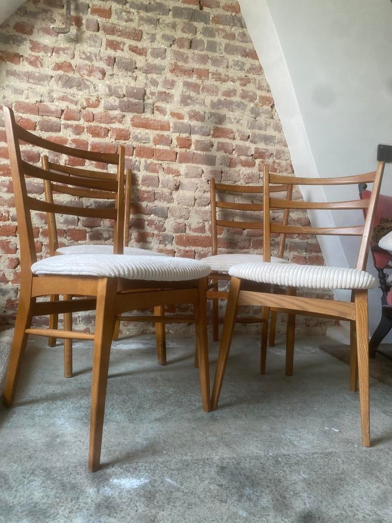 4 vintage stoelen, Huis en Inrichting, Stoelen, Ophalen, Gebruikt, Vier