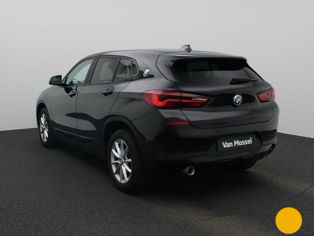BMW X2 sDrive 16dA ZETELVERWARMING | CAMERA | LEDER | NAVI, Auto's, BMW, Gebruikt, 116 pk, Zwart, Bedrijf