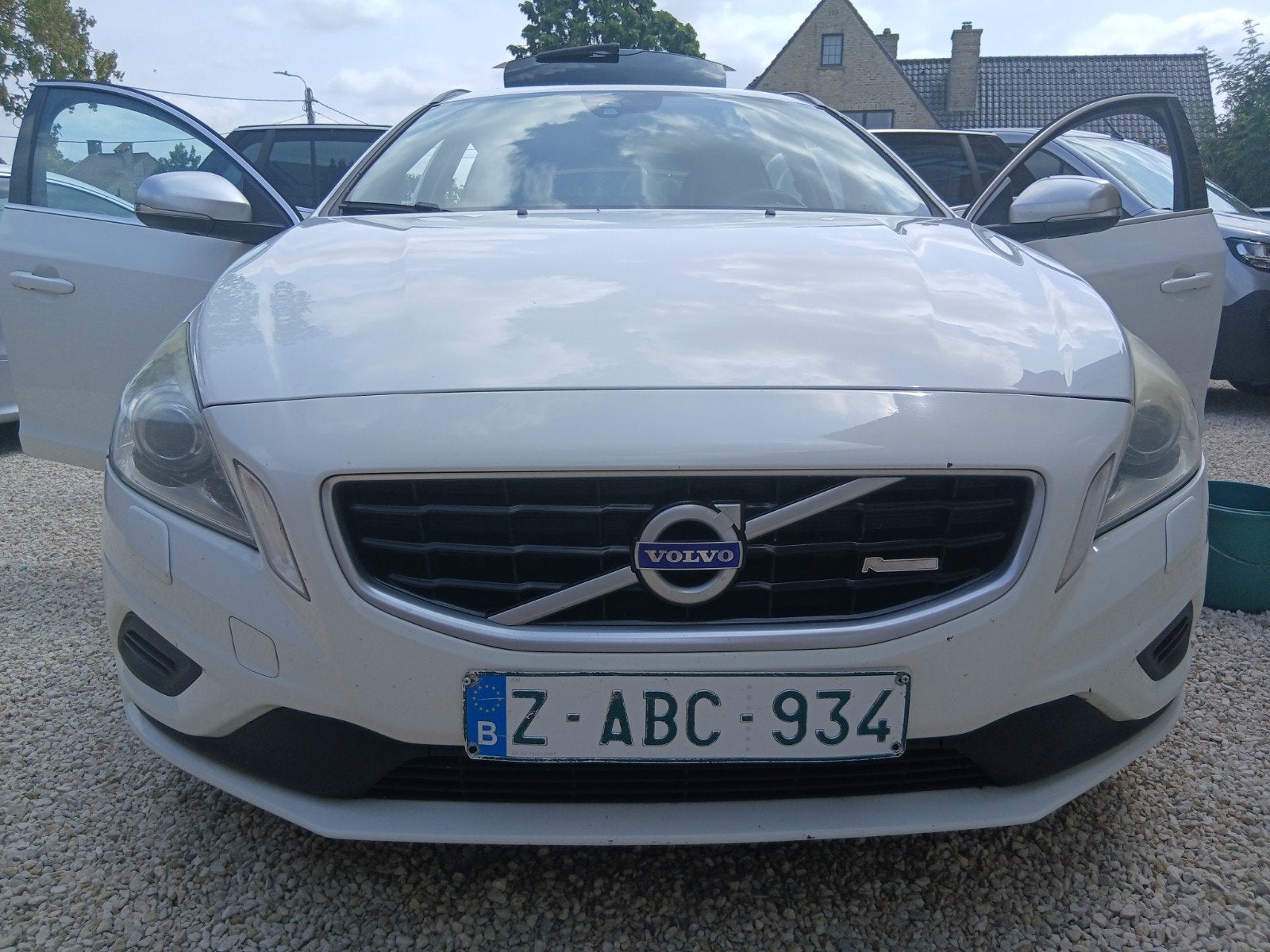 volvo v 60  speciale reeks. edtition uitvoering, Automaat, Euro 5, 1600 cc, Diesel