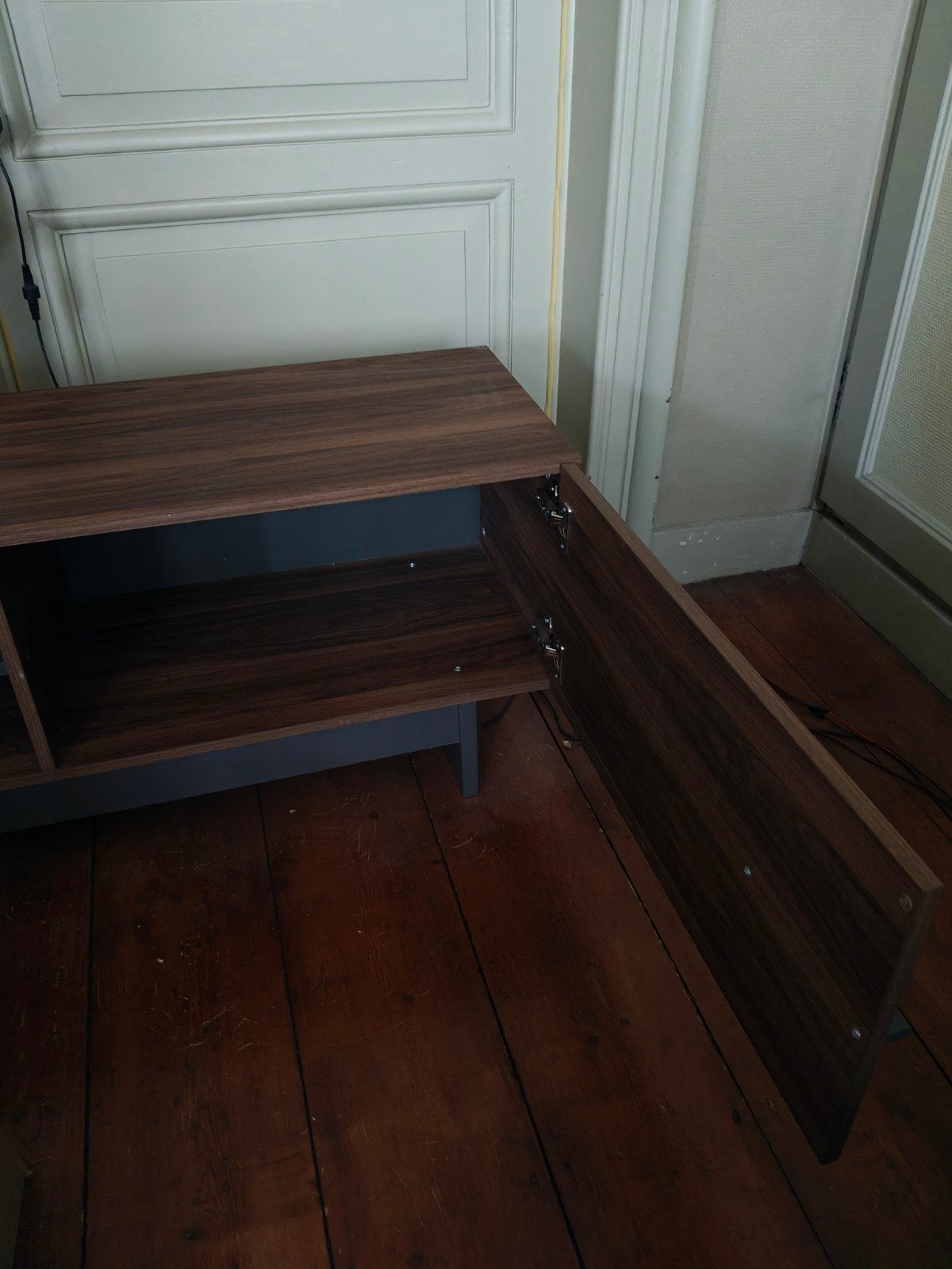 Tv meubel, Ophalen