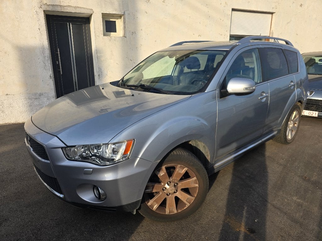 Mitsubishi Outlander 2010 4X4 156 pk diesel 7 zitplaats Auto, Auto's, Automaat, Outlander, Zwart, 4 cilinders
