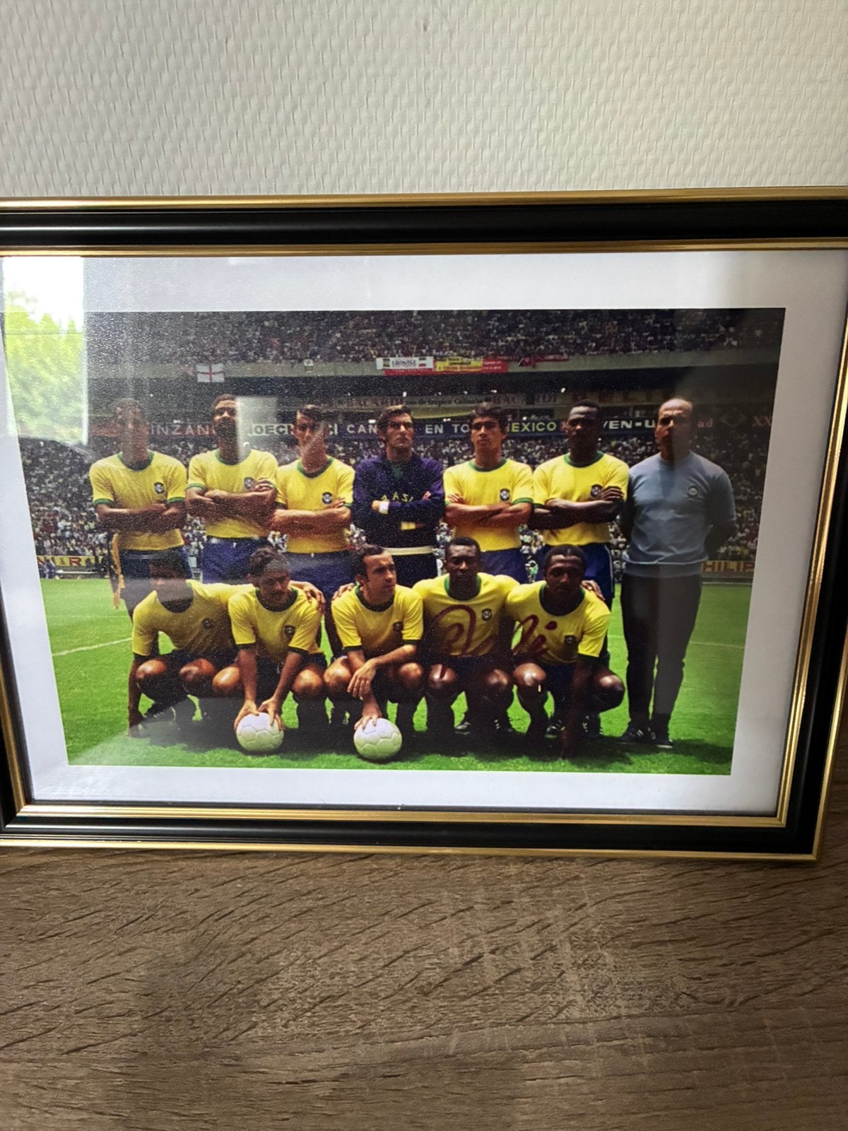 Kader Braziliaans Elftal met handtekening Pele, Ophalen