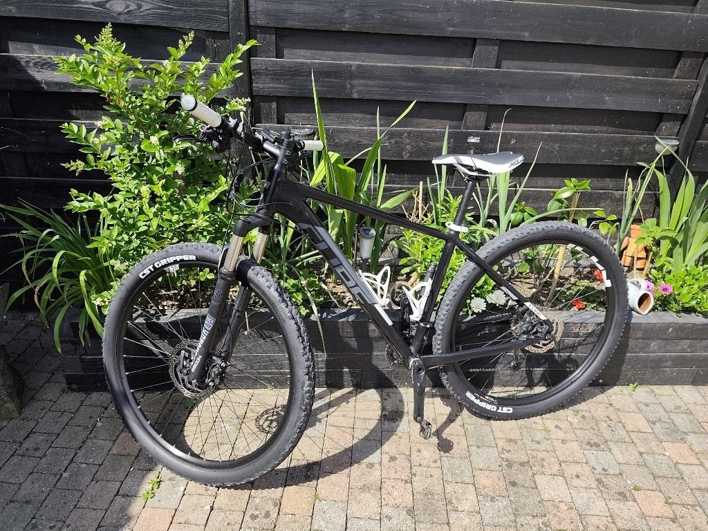 Mountainbike Cube, Gebruikt, Heren, Schijfrem, Ophalen