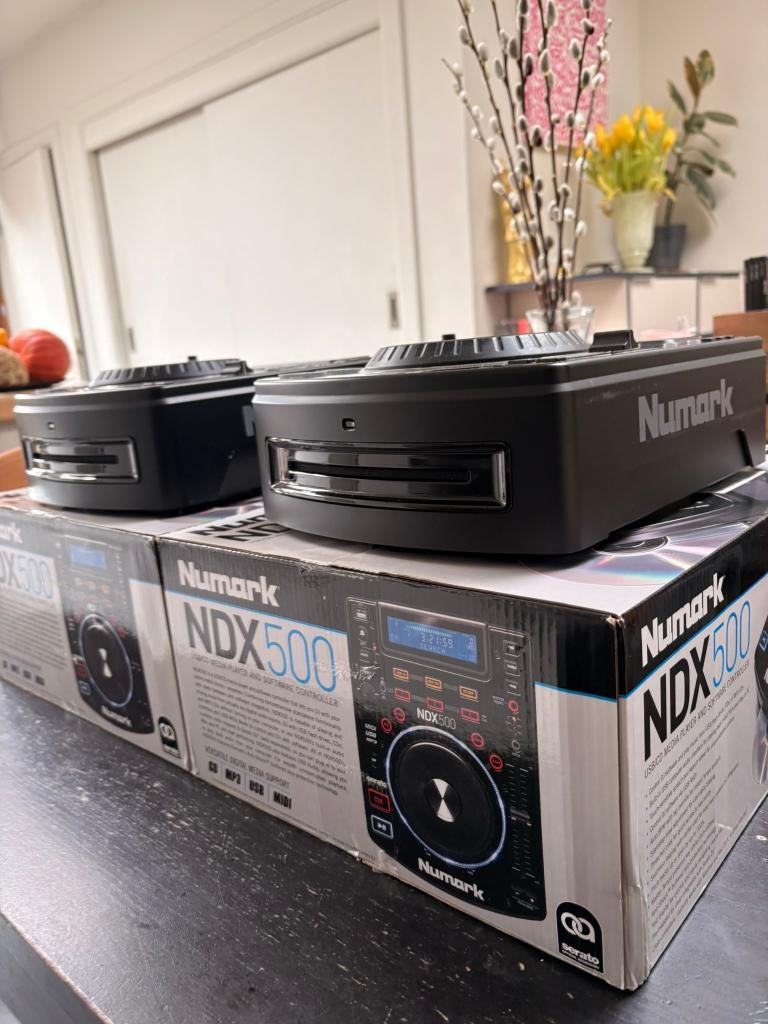 À vendre : 2 lecteurs multimédia DJ Numark NDX500., Musique & Instruments, DJ sets & Platines, Comme neuf, Numark, Enlèvement