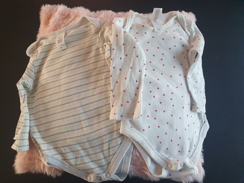 2 body's van Baby Club maat 68, Kinderen en Baby's, Nacht- of Onderkleding, Jongetje of Meisje, Ophalen of Verzenden, Zo goed als nieuw